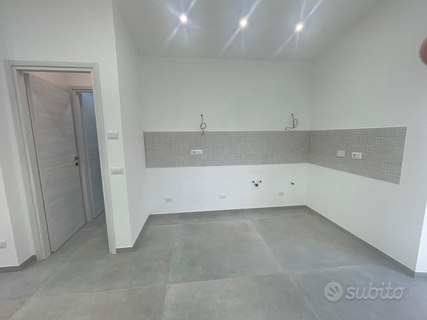 2 rooms Apartment in Rome, Italy No. 261571