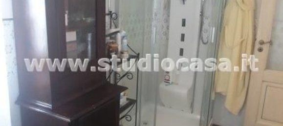 Вилла с 5 комнатами в Кротоне, Италия № 165093 4