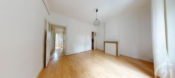 2 bedrooms Apartment in Nantes, France No. 333285 2
