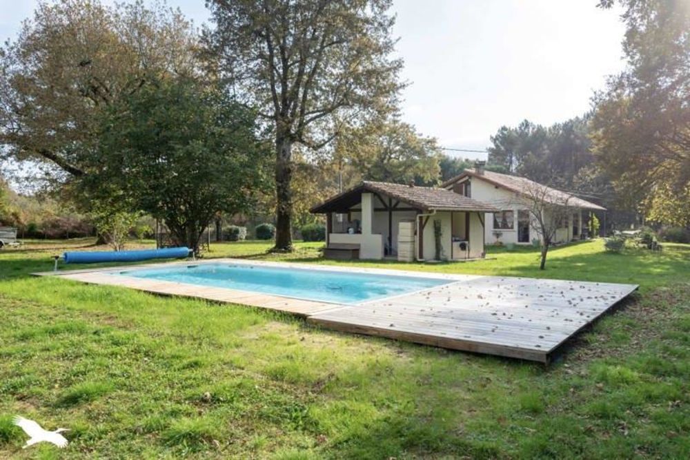 4 bedrooms Villa in Landes, France No. 290082
