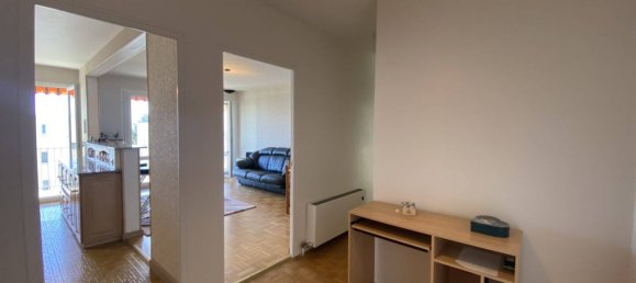 2 chambres Appartement à Saint-Jean-de-Braye, France No. 60092 12