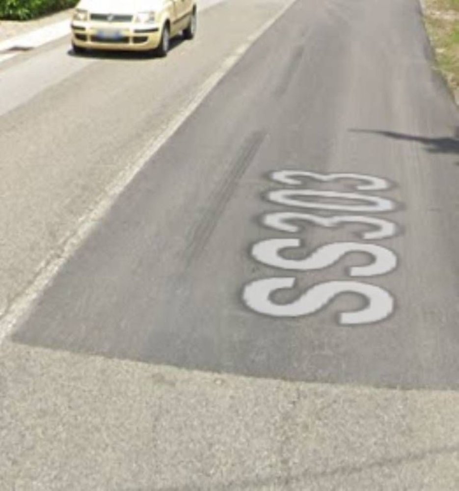 2-salle Appartement à Guardia Lombardi, Italy No. 93468