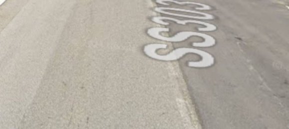 2-salle Appartement à Guardia Lombardi, Italy No. 93468 4