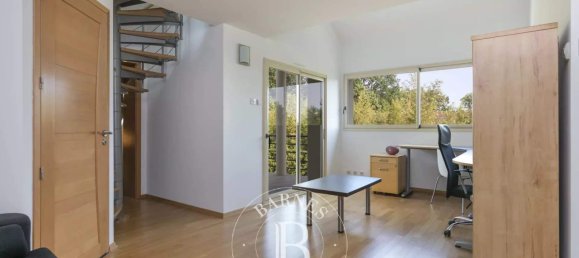 6 bedrooms House in Igny, France No. 180738 13