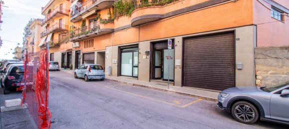 2 bedrooms Apartment in Lucera, Italy No. 372901 3