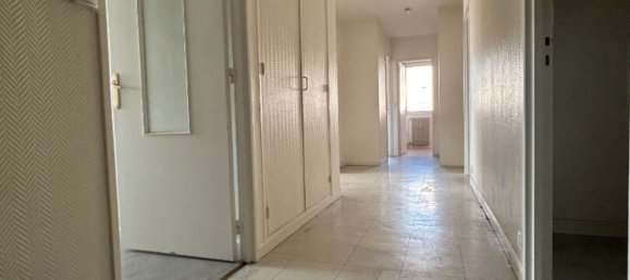 Apartamento de 3 dormitorios en Orleans, France No. 67255 2