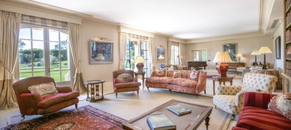 9 bedrooms Villa in Mougins, France No. 1685 10