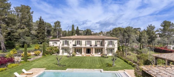 9 bedrooms Villa in Mougins, France No. 1685 2