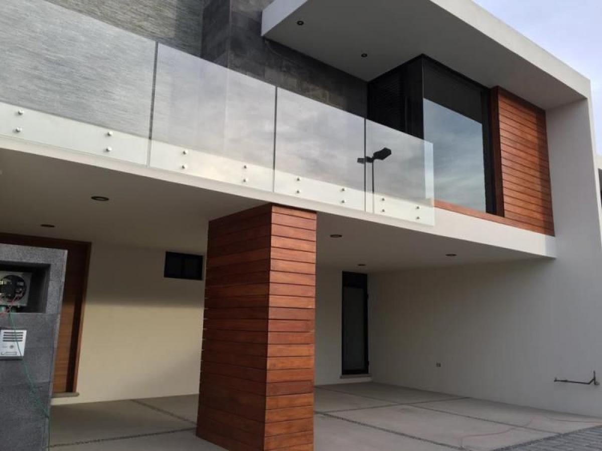 Casa de 3 dormitorios en Puebla, Mexico No. 146267