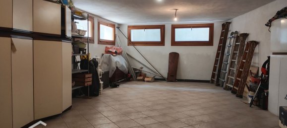 Дом с 5 спальнями в Карбонера, Италия № 328852 22