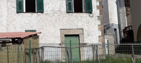 6 bedrooms House in Fontanigorda, Italy No. 280983 3