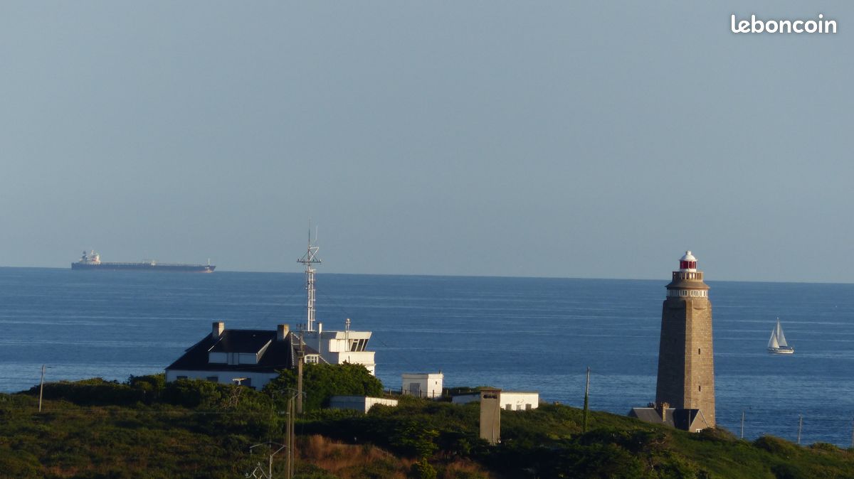 4 bedrooms House in Manche, France No. 333531