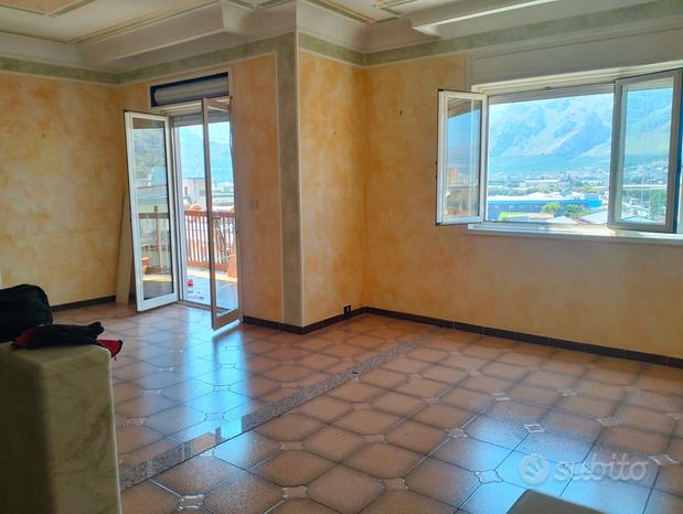 Apartamento de 7 habitaciónes en Palermo, Italy No. 309560
