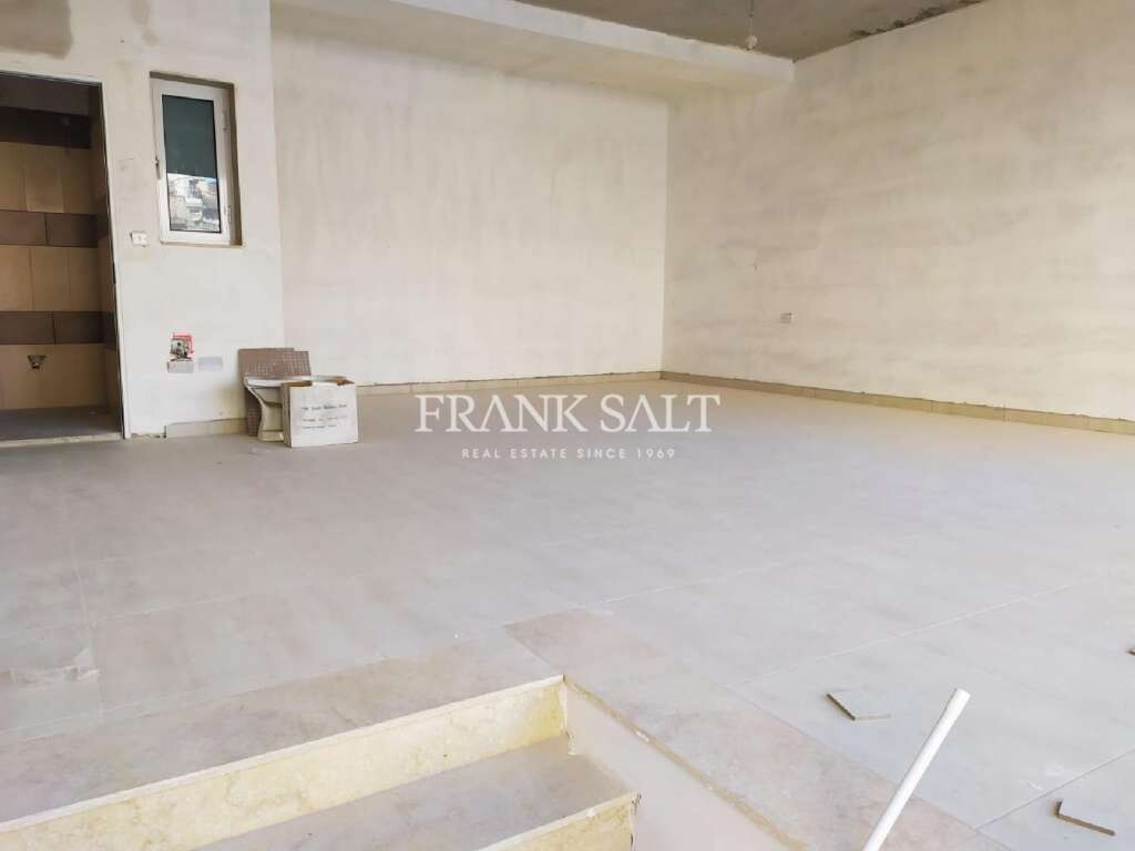 Bureau à Qormi, Malta 63m² No. 12151