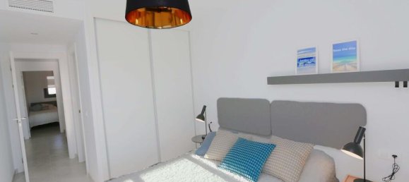 Apartamento de 2 dormitorios en Alicante, Spain No. 202103 18