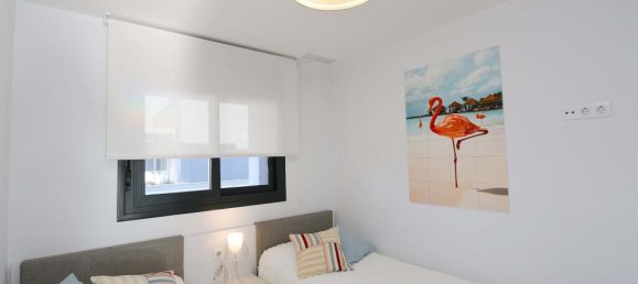Apartamento de 2 dormitorios en Alicante, Spain No. 202103 19