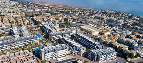 Apartamento de 2 dormitorios en Alicante, Spain No. 202103 29