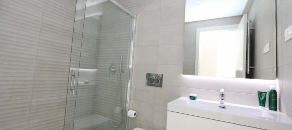 Apartamento de 2 dormitorios en Alicante, Spain No. 202103 20