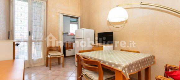 2 bedrooms Apartment in Turin, Italy No. 58389 8