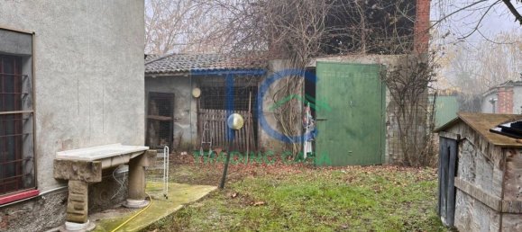 10غرفة فيلا في Gazzola, Italy رقم 79128 31