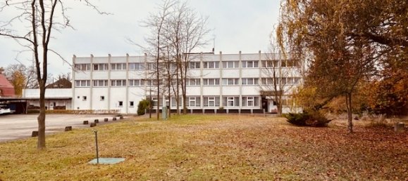 1860m² Hotel in Ostprignitz-Ruppin, Germany No. 91308 5