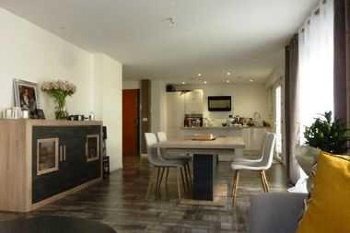 Apartamento com 3 quartos em condomínio em Annemasse, France N.º 35198