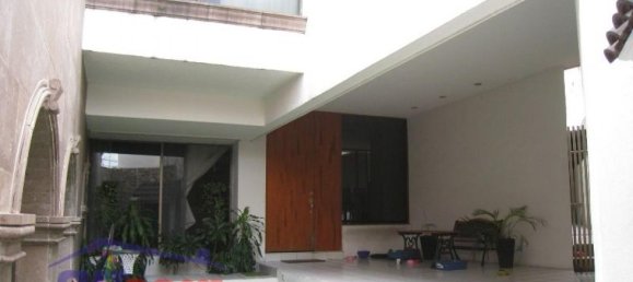 Casa de 3 dormitorios en Salinas Victoria, Mexico No. 151812 2