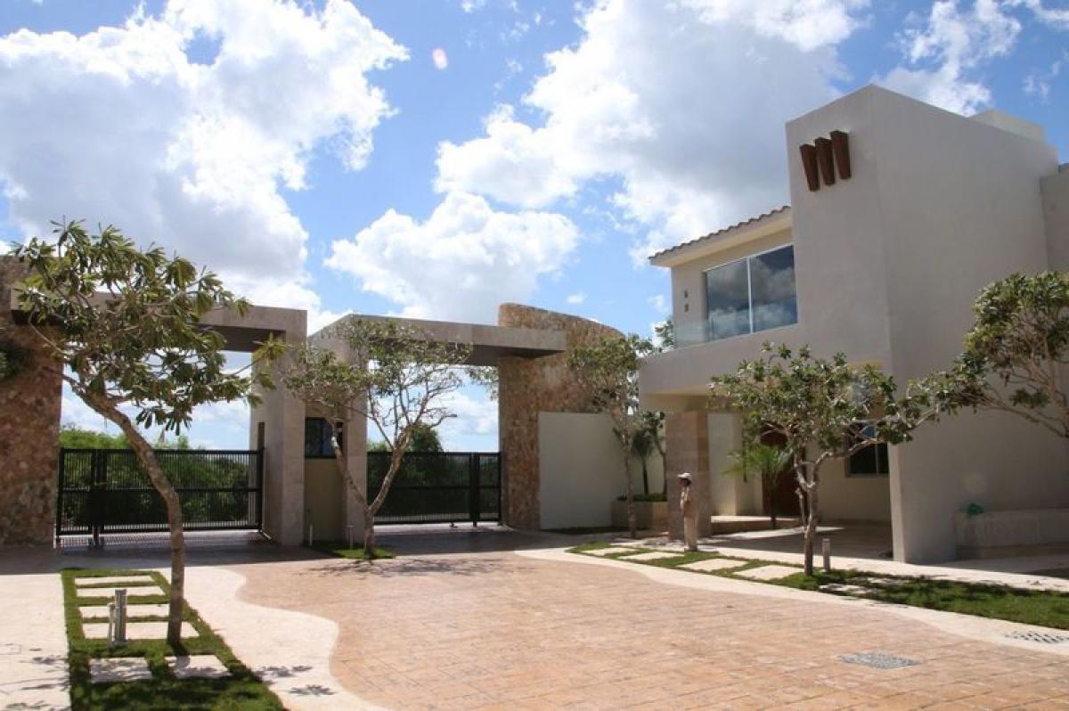 Дом с 4 спальнями в Мерида, Мексика № 163932