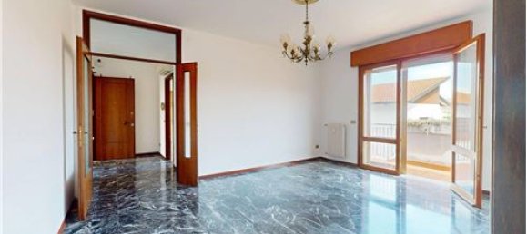 2 bedrooms Apartment in Padua, Italy No. 298623 2