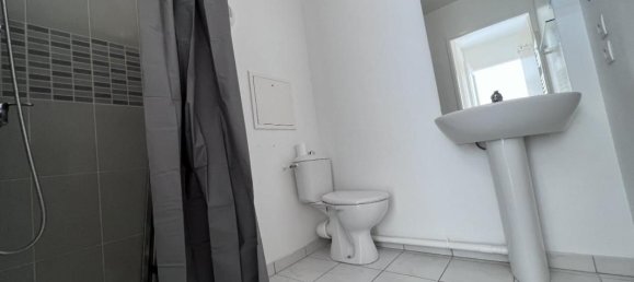 Studio in Saint-Cheron, France No. 181800 6