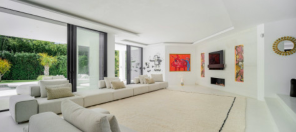 4 Schlafzimmer Villa in Marbella, Spain, Nr. 96513 11