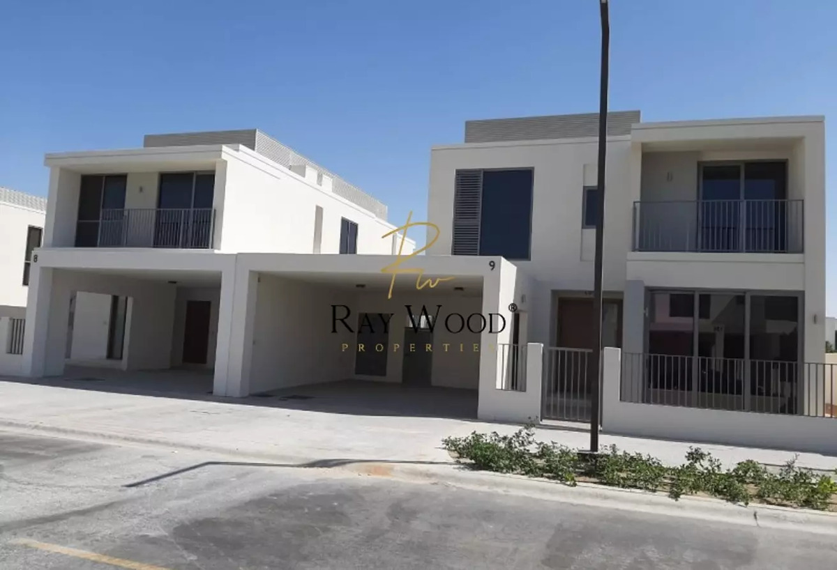 4 bedrooms Villa in Dubai Hills Estate, UAE No. 1015