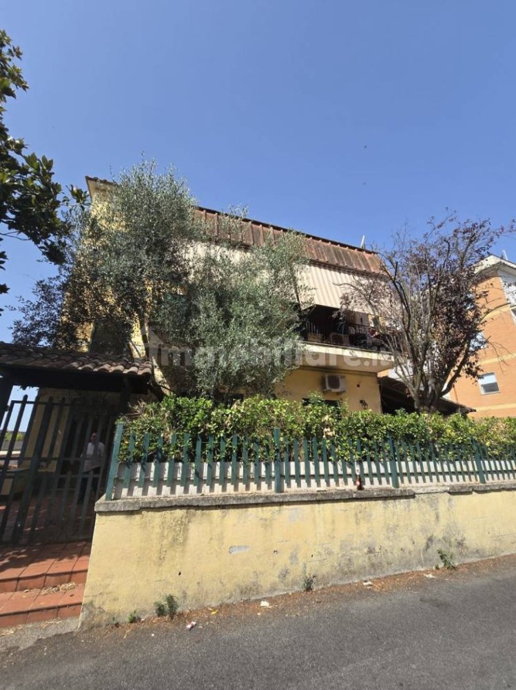 1 bedroom Apartment in Rome, Italy No. 262248