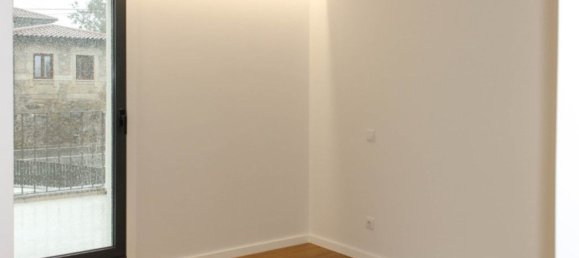 3 Schlafzimmer Haus in Palmeira, Portugal, Nr. 39080 36