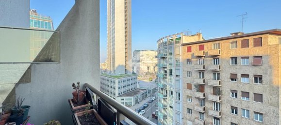 3 bedrooms Apartment in Milan, Italy No. 324766 33