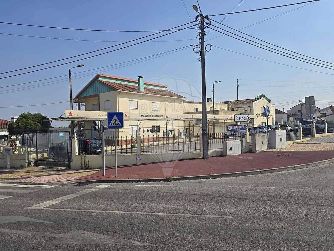 641m² Commercial property in Torres Novas, Portugal No. 234275