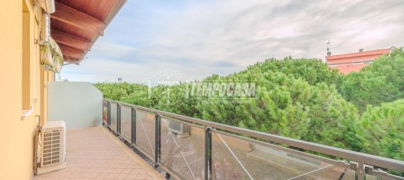 5 rooms Apartment in Misano Adriatico, Italy No. 7056 27