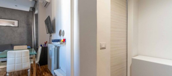 1 bedroom Apartment in Milan, Italy No. 281746 6