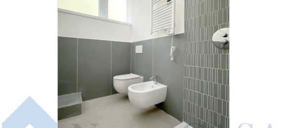 1 bedroom Apartment in Milan, Italy No. 275251 11