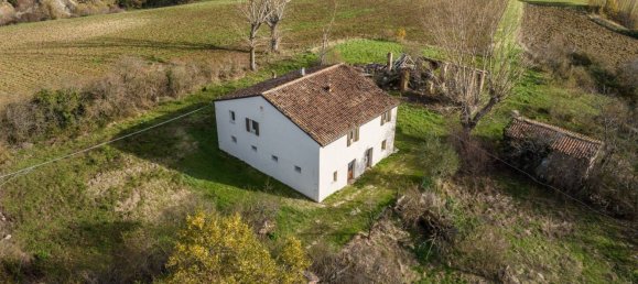 8-Zimmer Haus in Fabriano, Italy, Nr. 61906 4