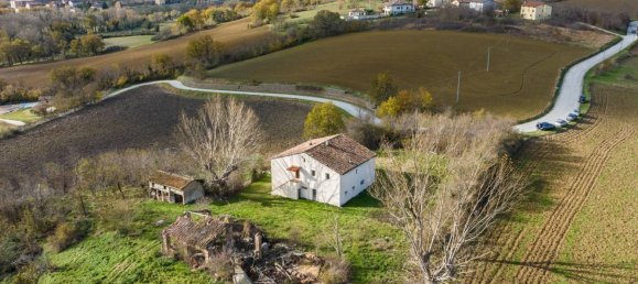 8-Zimmer Haus in Fabriano, Italy, Nr. 61906 8