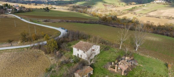 8-Zimmer Haus in Fabriano, Italy, Nr. 61906 6