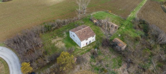 8-Zimmer Haus in Fabriano, Italy, Nr. 61906 9