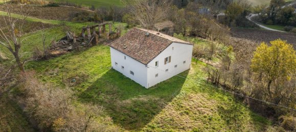 8-Zimmer Haus in Fabriano, Italy, Nr. 61906 2