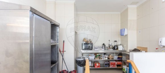 258m² Warehouse in Setubal, Portugal No. 70649 25