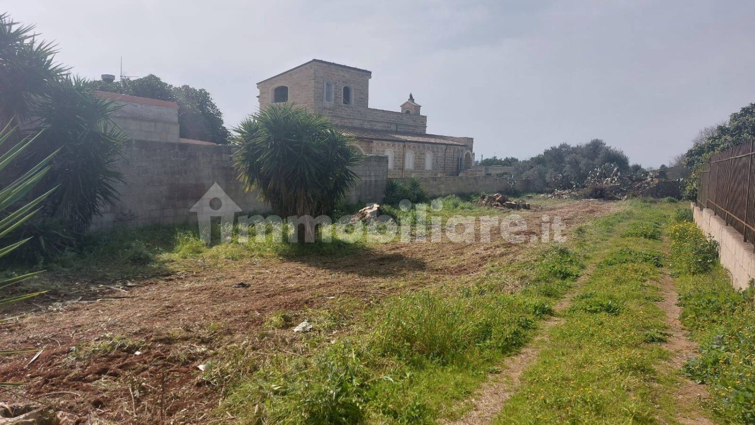 2400m² Land in Casarano, Italy No. 314857