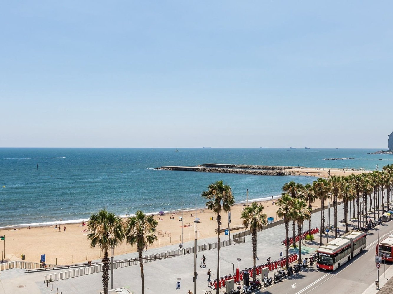 3 غرف نوم شقة في Ciutat Vella, Spain رقم 239809