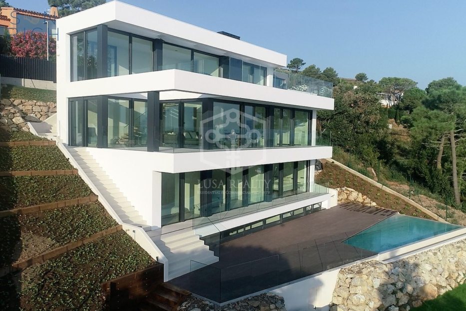 5 bedrooms Villa in Begur, Spain No. 7434