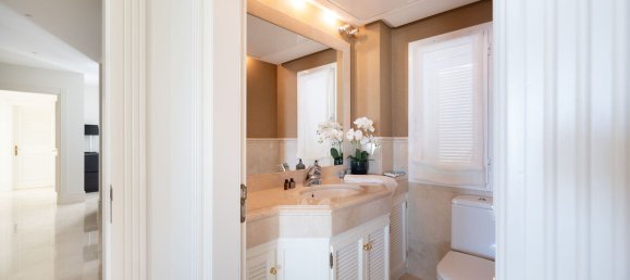 6 bedrooms Villa in Marbella, Spain No. 61263 16