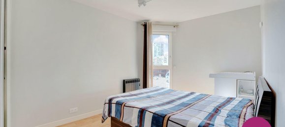 3 bedrooms Apartment in Courbevoie, France No. 297037 6